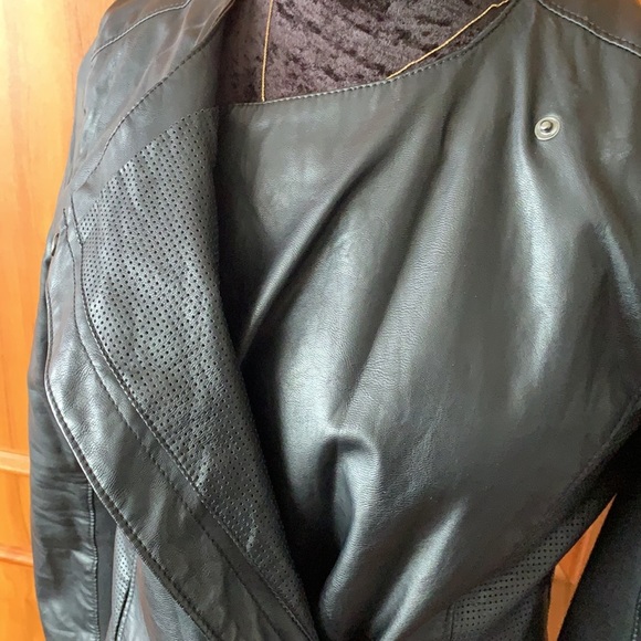 ✨CALVIN Klein Faux Leather Jacket✨ - Picture 7 of 14